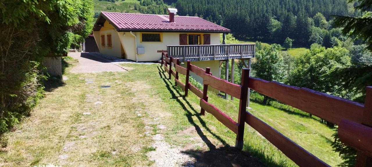 Maison De Montagne Vue Magnifique 旺特龙 外观 照片